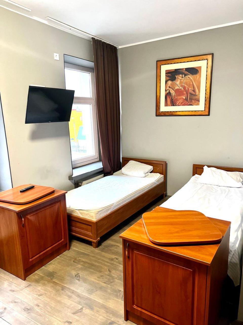 Maximus Hotel Lutsʼk Екстериор снимка